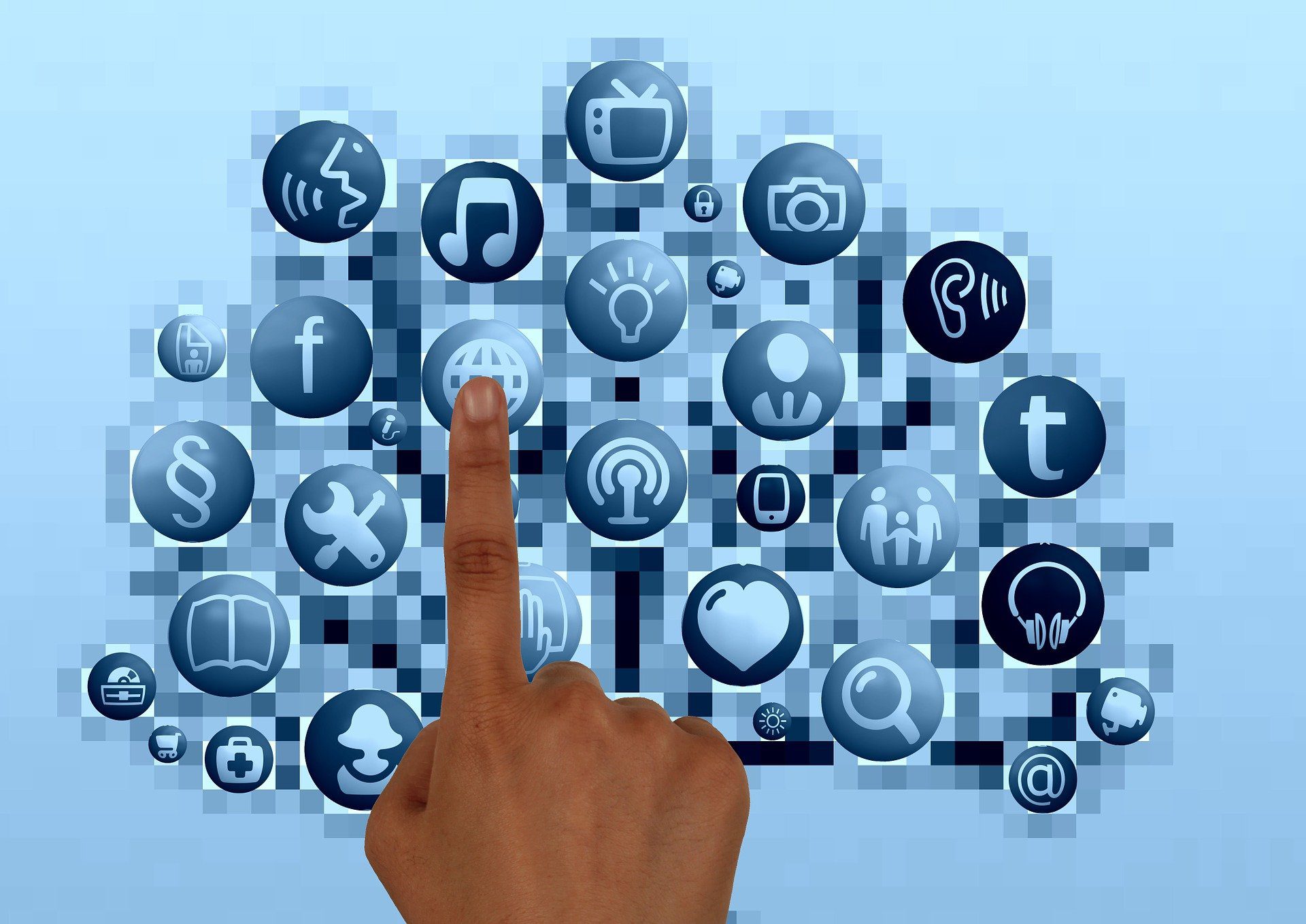 Why we conduct social media monitoring - image from pixabay by geralt